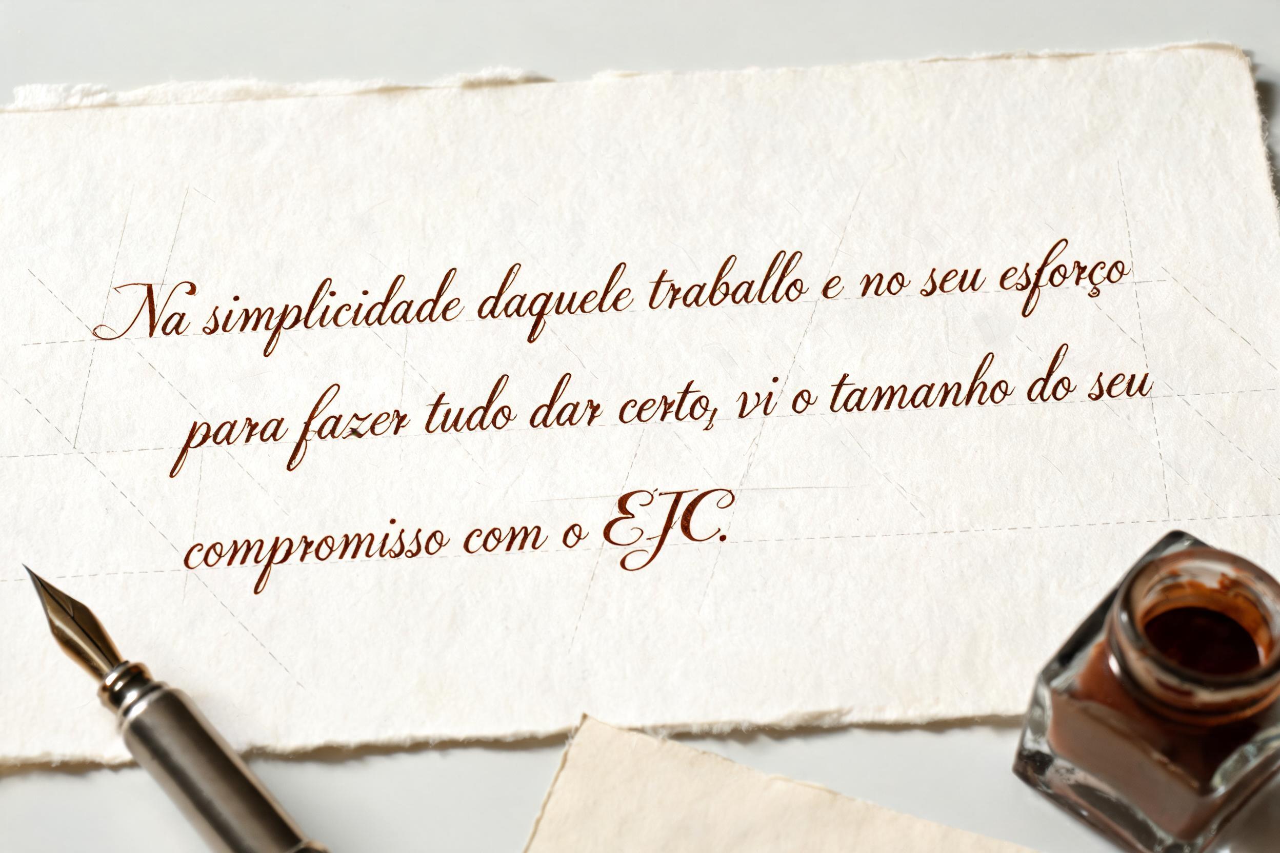 "Na simplicidade daquele trabalho e no seu esforço para fazer tudo dar certo, vi o tamanho do seu compromisso com o EJC." — Cursive Calligraphy | AI Text Effect Generator