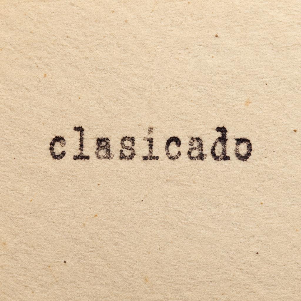 "clasicado" — Typewriter text effect