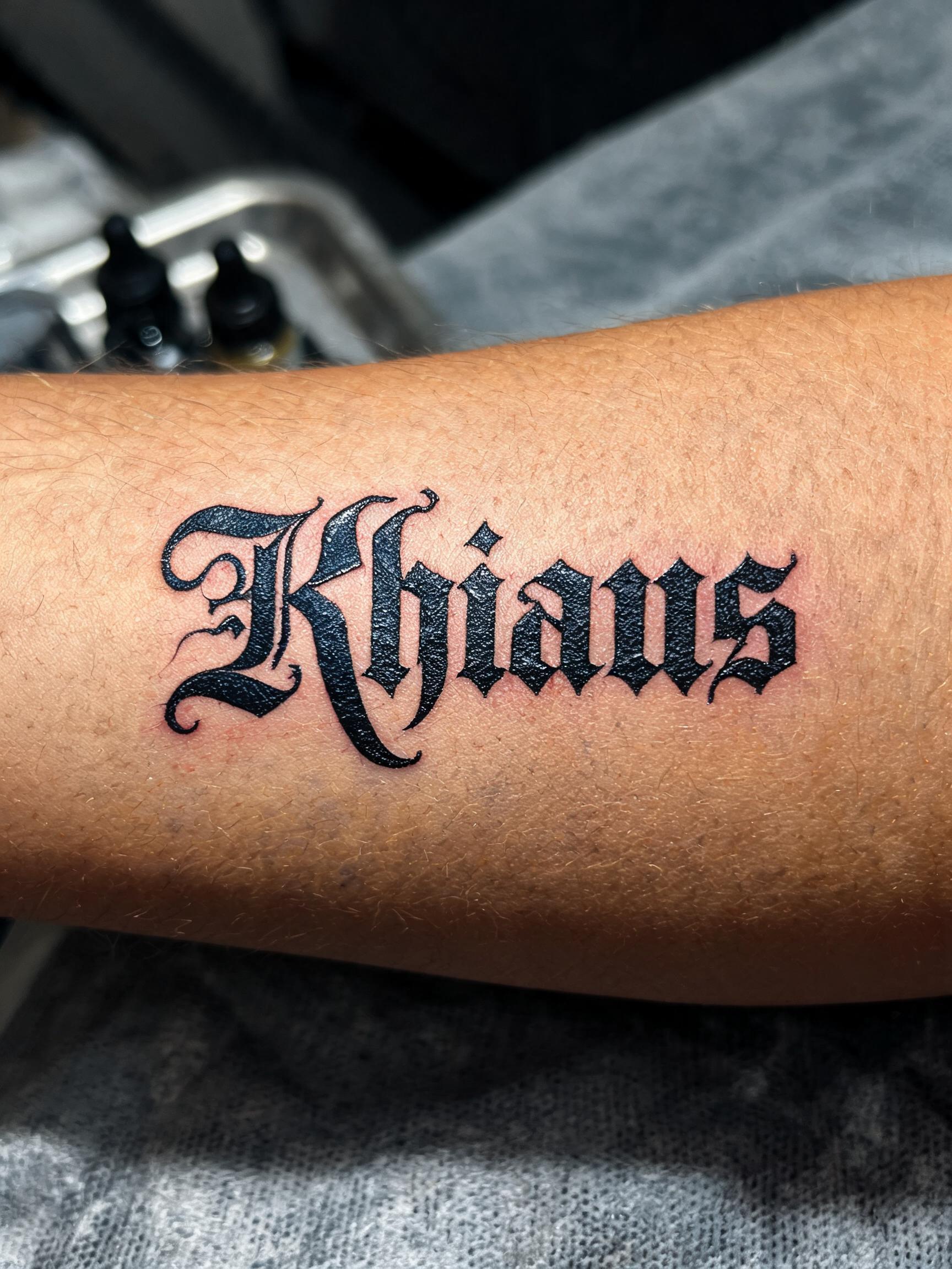 "Khiaus" — Tattoo | AI Text Effect Generator